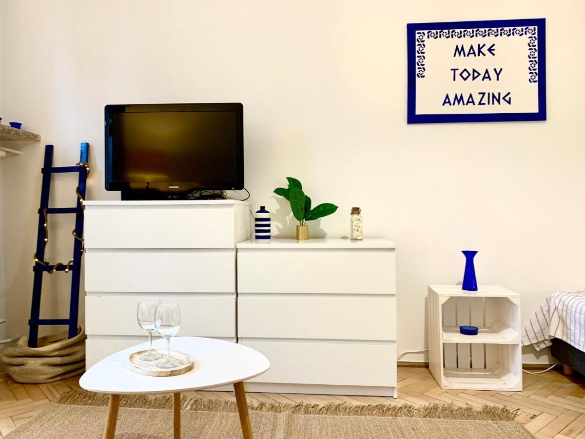 Kalimera - Greek Life Apartment Varšava Exteriér fotografie